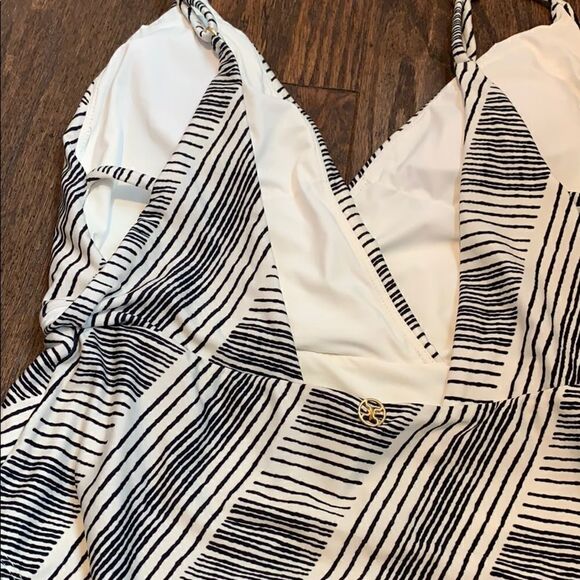 Vix Paulahermanny one piece bathing suit☀️ - Picture 5 of 8